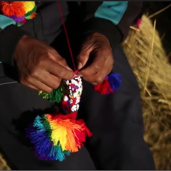 BEAUTIFUL NEW Peruvian HANDMAID ALPACA WOOL SWEATER (Cardigan). - Picture 7 of 16